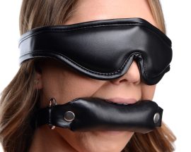 Comfortable BDSM play will keep you both coming back for more This is a great beginner bondage set with a padded blindfold and a padded bit gag that will elevate your erotic endeavors. The blindfold adds suspense
