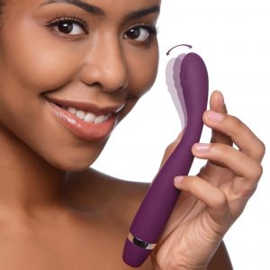 Find the perfect spot with this Pinpoint vibrator! The neck is flexible and bendy so you can angle it to reach your G-spot and keep it there during use. Choose between 3 speeds and 7 patterns to find the vibe that gives you the most pleasure.     Made from body-safe silicone